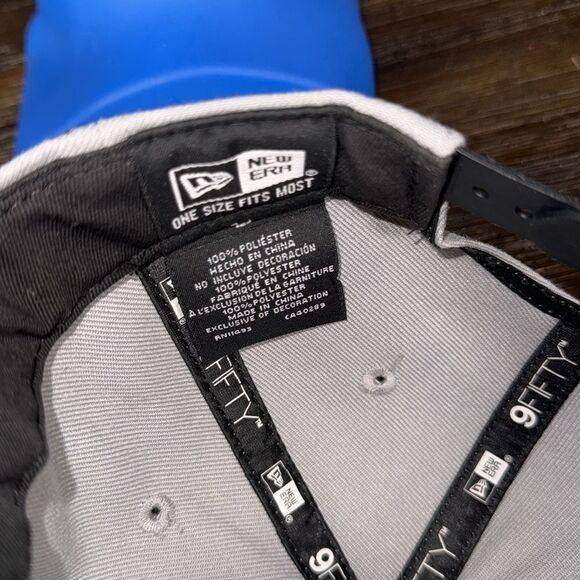 New Eta 9Fifty Toronto Raptors Grey/Black SnapBack Cap - Picture 7 of 8